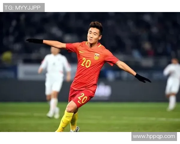 韦世豪精彩突破展现个人能力成功破门助力球队逆转胜利